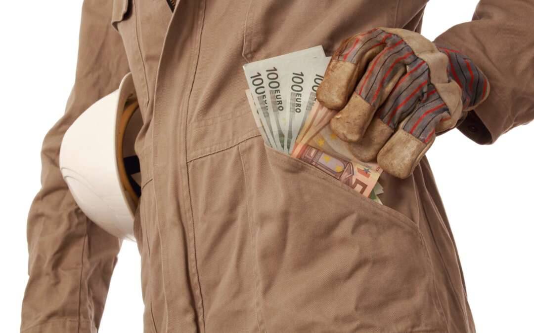 Erweiterte Hinweispflichten und Sofortmeldepflichten nach dem SchwarzArbG ab 2026